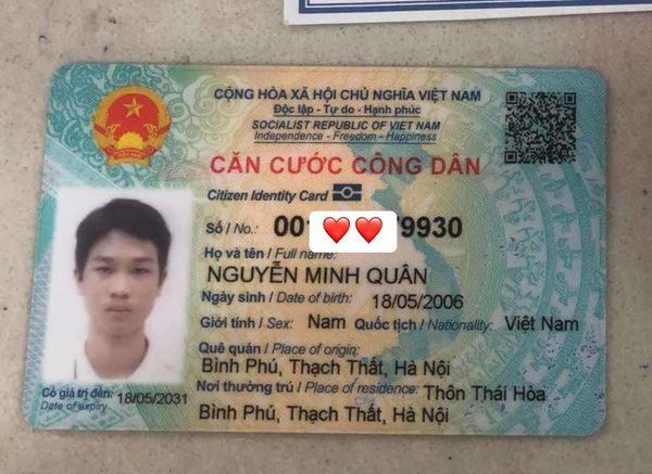 nhặt được chiếc Ví màu đen tên Nguyễn Minh Quân