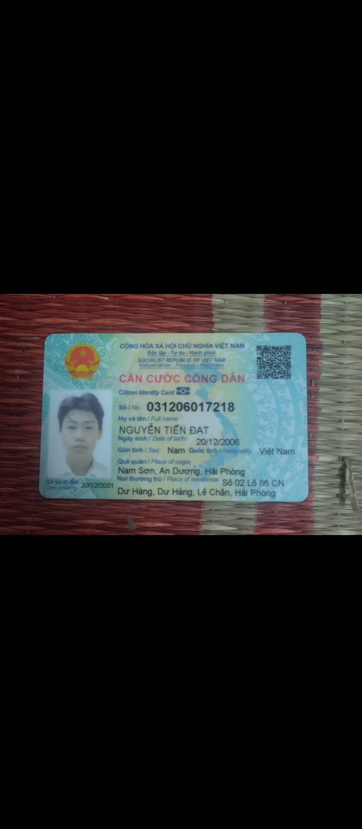 Rơi ví) cccd 031206017218 Nguyễn Tiến Đạt 2006 rơi ở 332 nguyên trãi hà nội