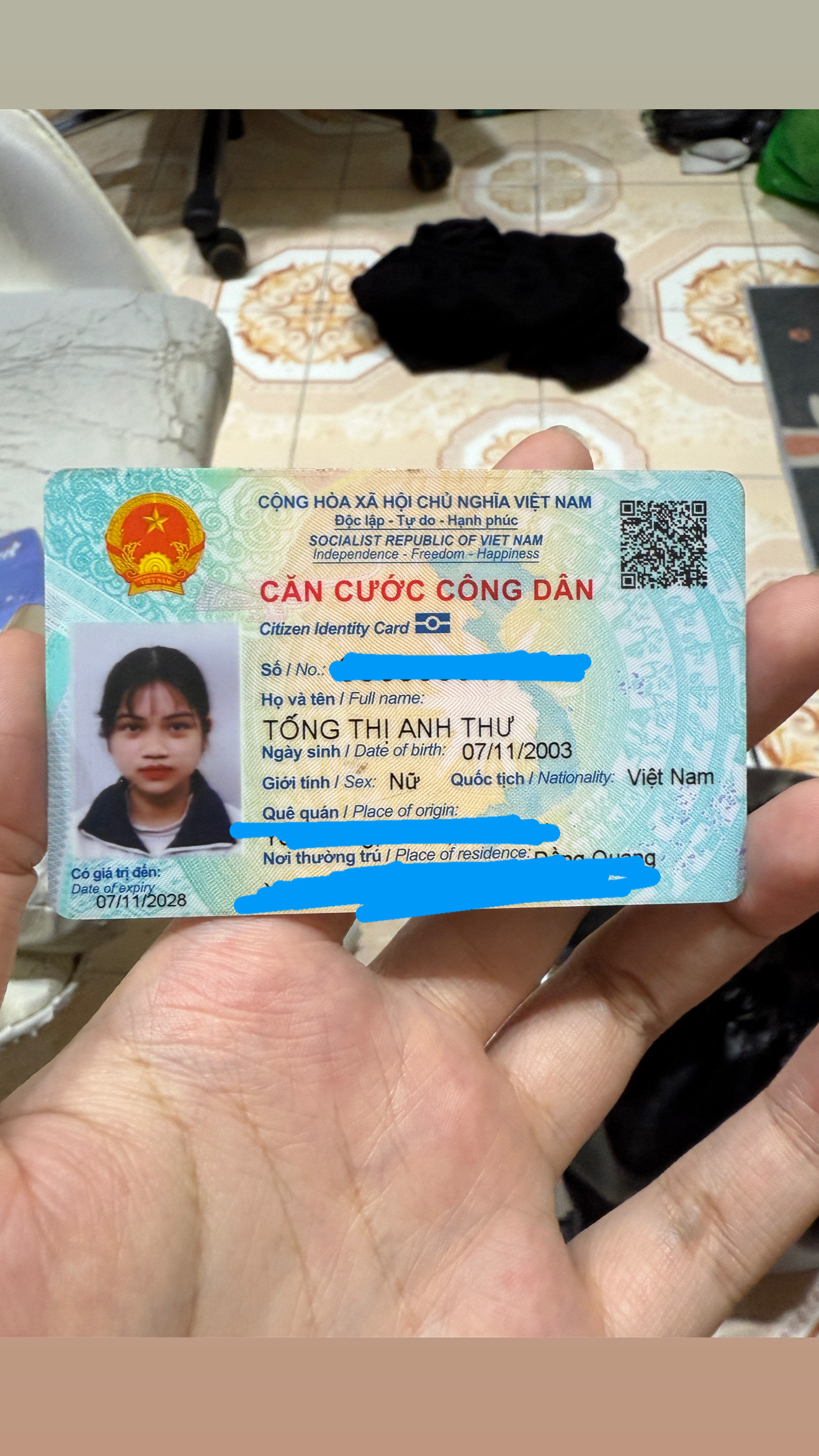 Nhặt được túi có giấy tờ ở thành công