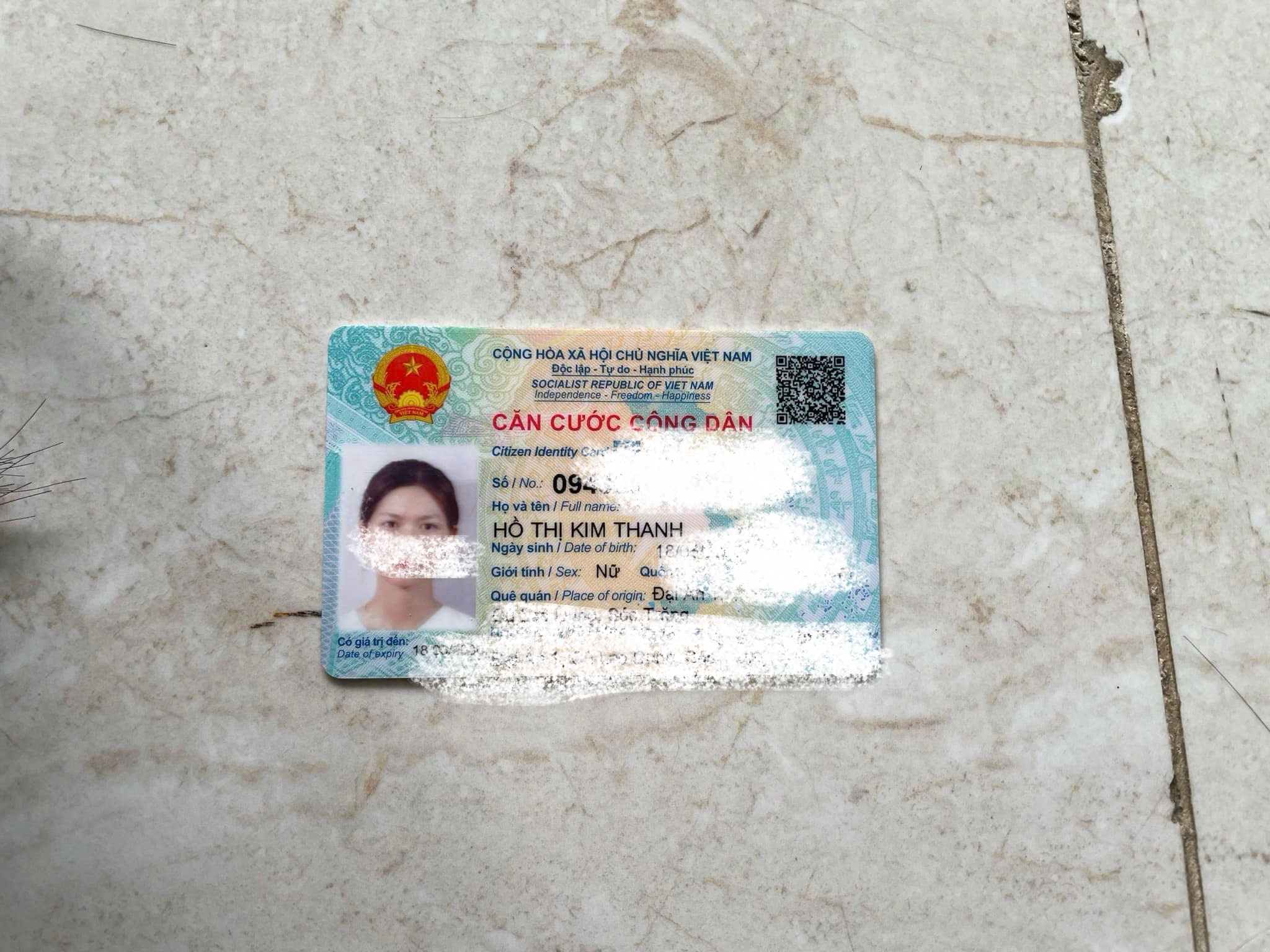 Sáng ngày 30/04 cỡ 9-10h Em có bị roi ví nhỏ Từ đoạn đường CMT8 -Nguyễn Văn Cừ-Hẻm 51 
