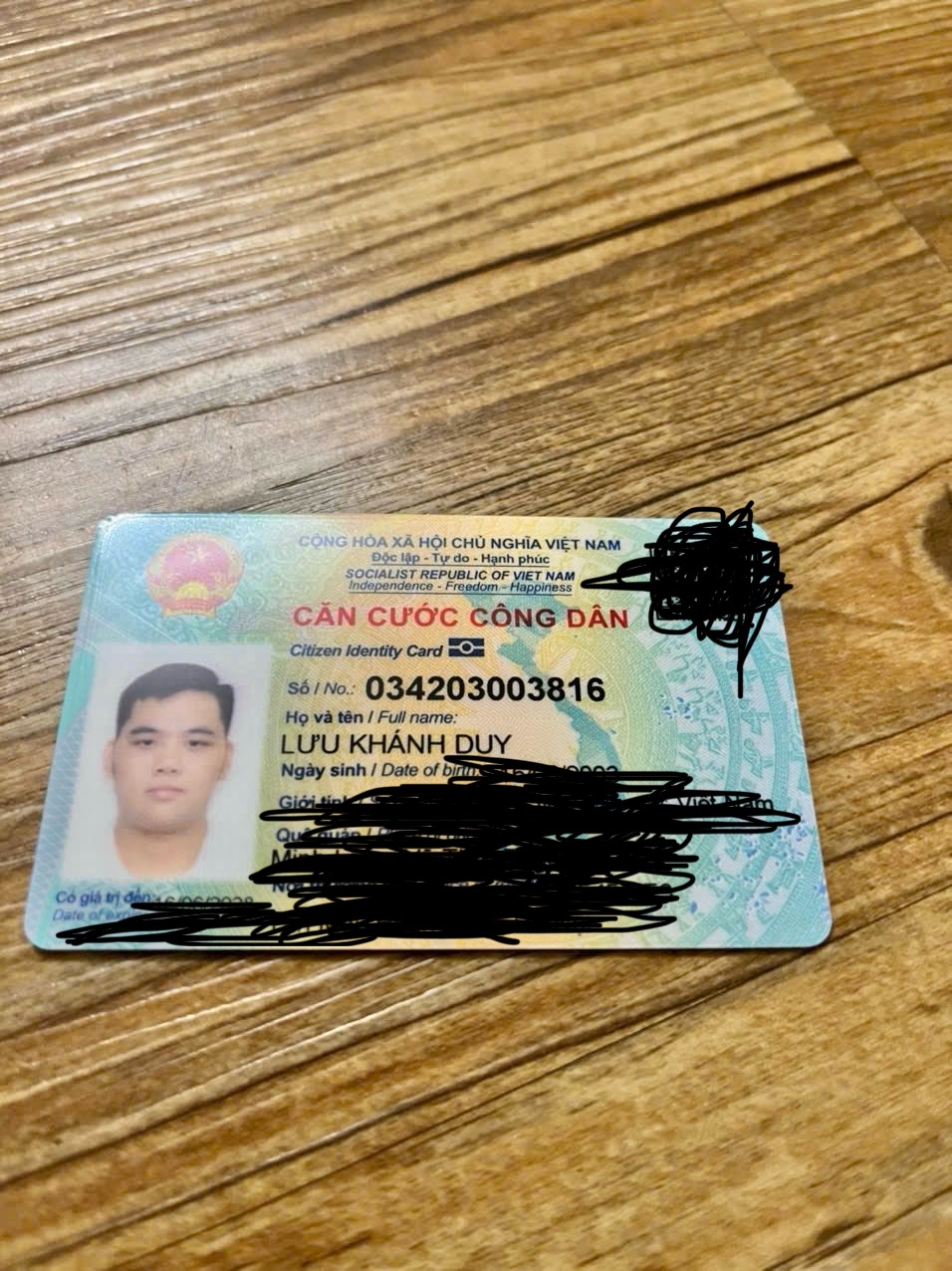 Rơi ví chứa thẻ SV & CCCD Lưu Khánh Duy