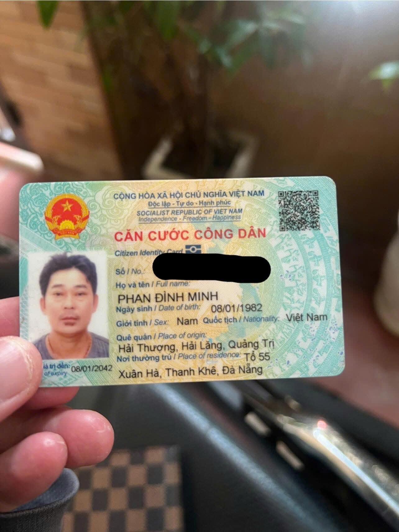 Nhặt được cccd
