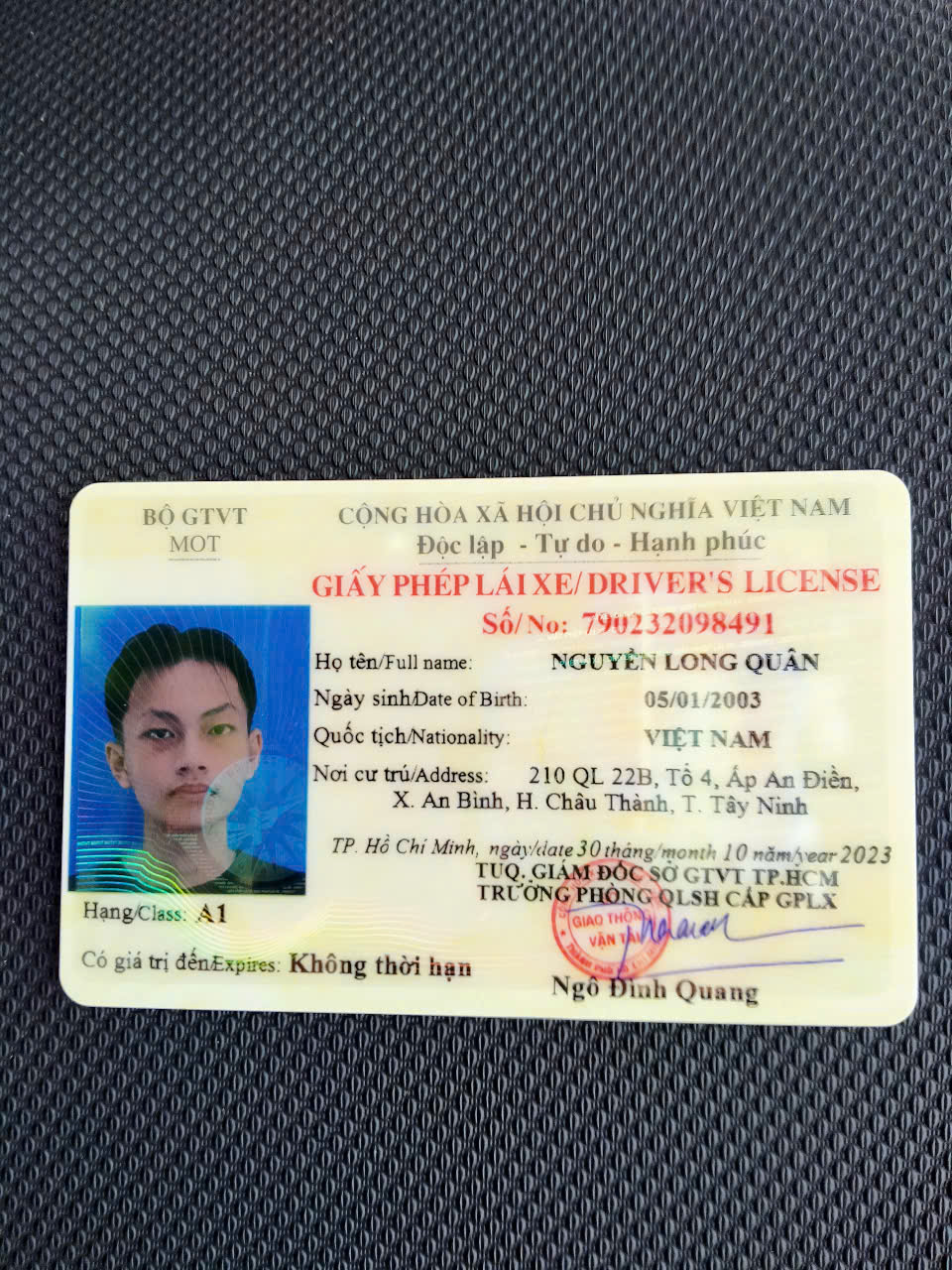 TÌM VÍ THẤT LẠC